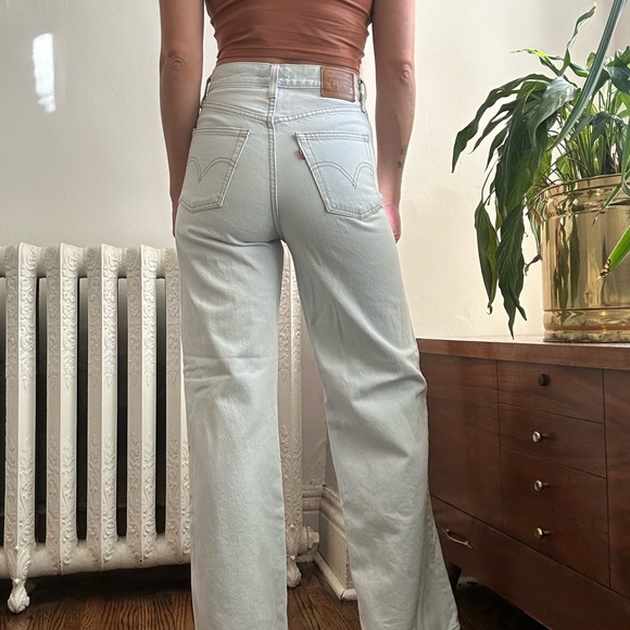 Levi’s wide leg jeans - Picture 3 of 5